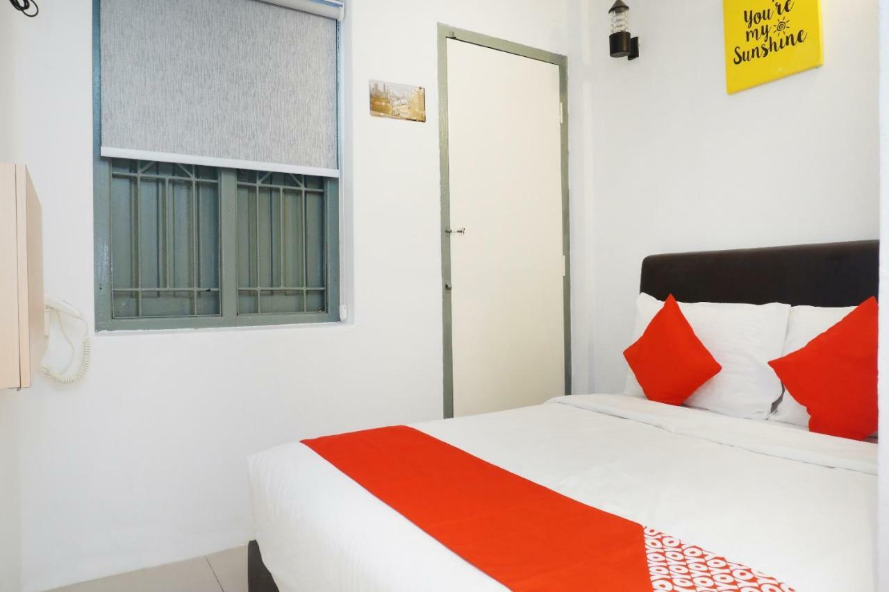 Oyo 90121 Summer House Bed & Cafe Kuala Lumpur Exterior foto